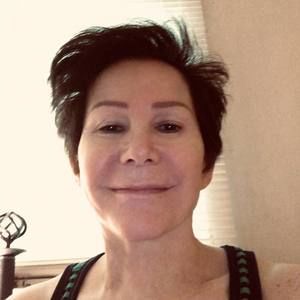 Meet your Posher, Debra